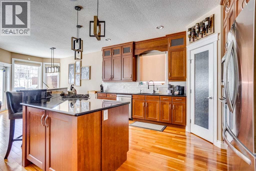 220 Sandpiper Road photo 3