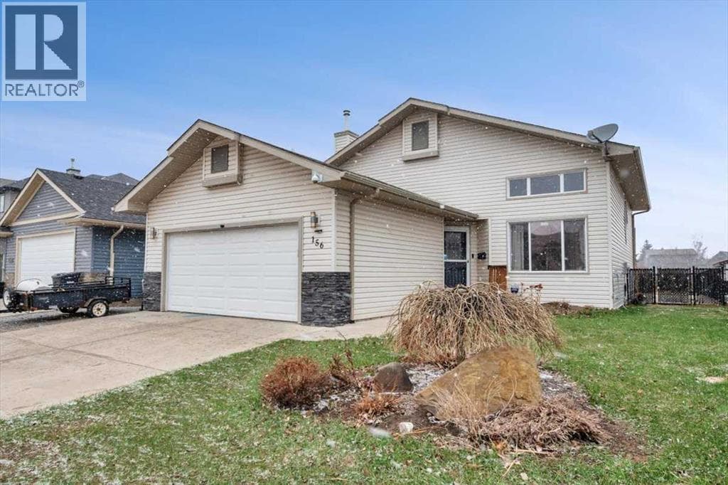 156 Aspen Creek Crescent photo 3