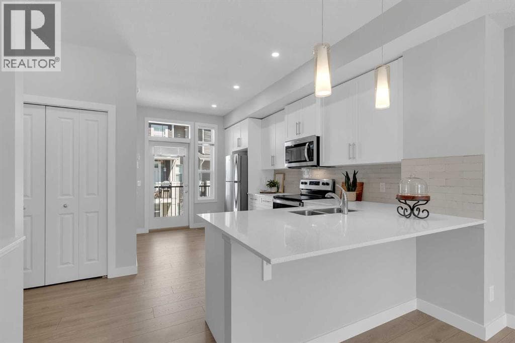 118 Legacy Path SE photo 2
