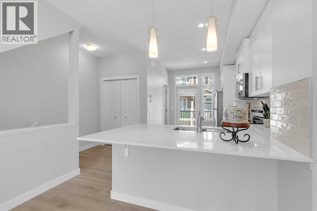 118 Legacy Path SE photo 3
