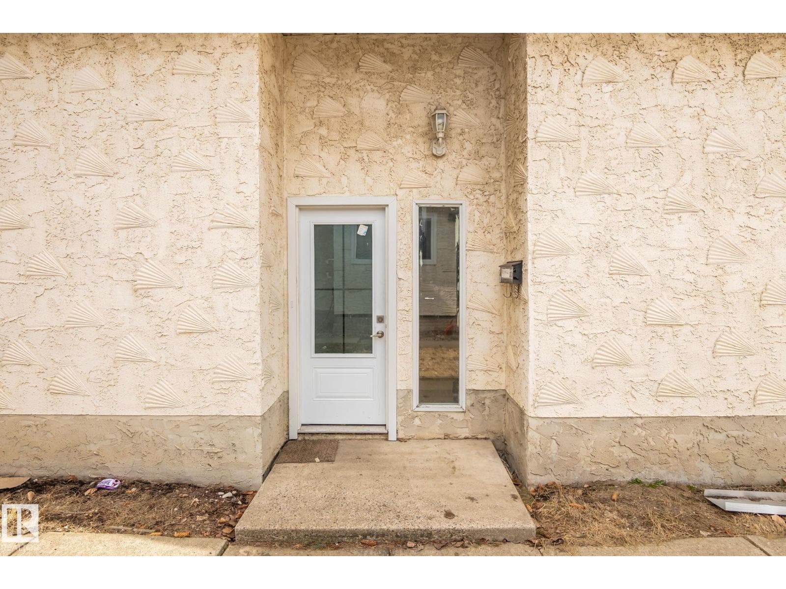1566 lakewood road W NW — photo 4
