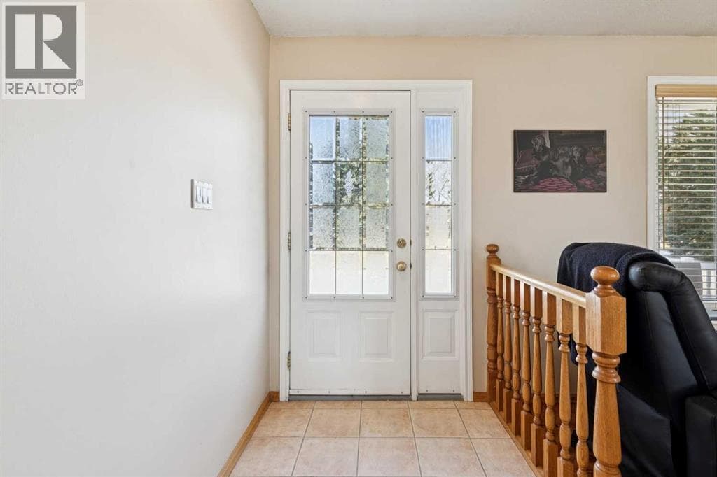 8523 Addison Place SE photo 2