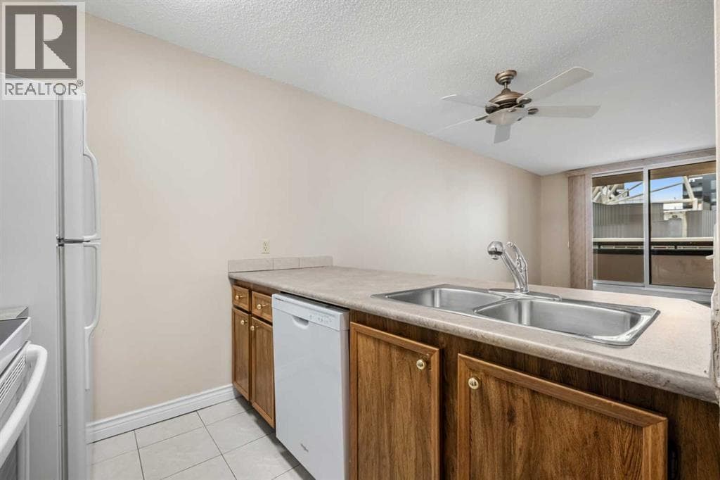 1209, 738 3 Avenue SW photo 8