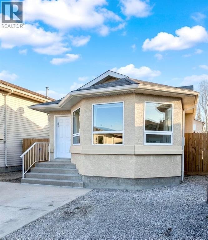 2 bed 3 bath single family at 668 Blackfoot Terrace W — $384,900