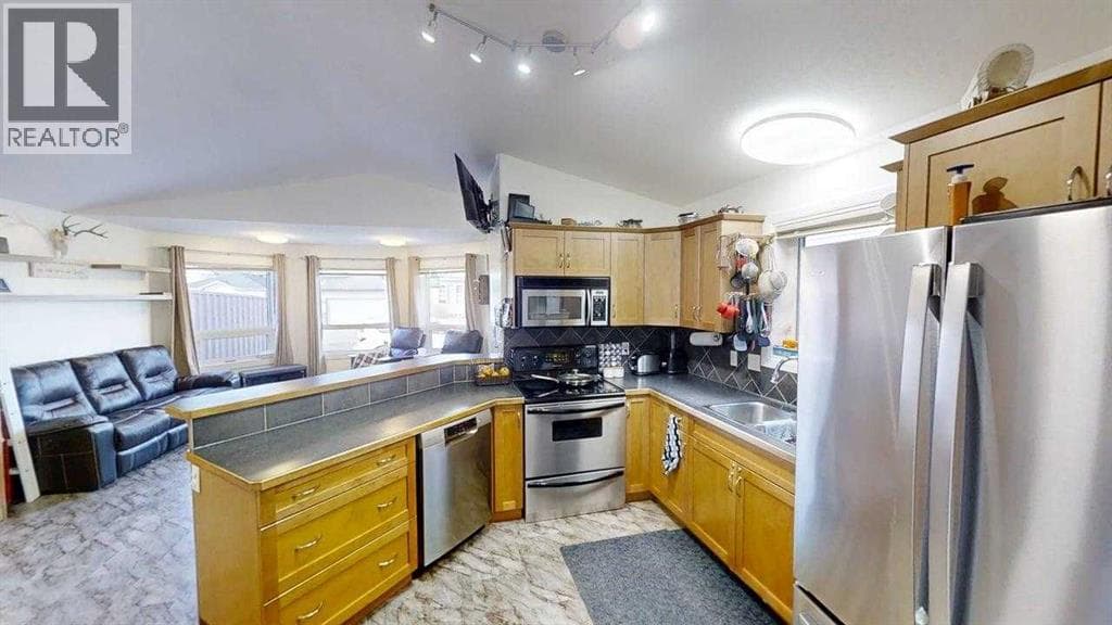 668 Blackfoot Terrace W photo 6