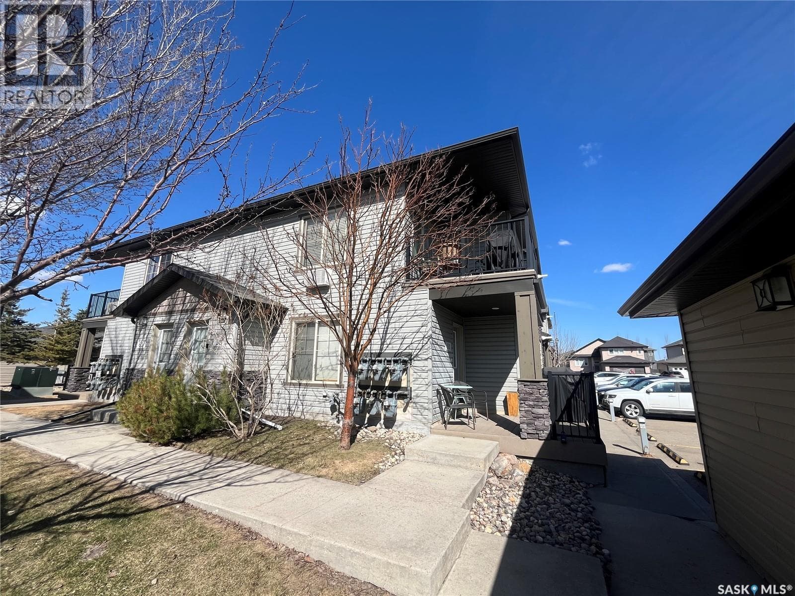 51 5565 BLAKE CRESCENT — photo 2