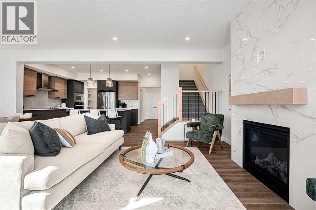 121 Quartz Crescent photo 6