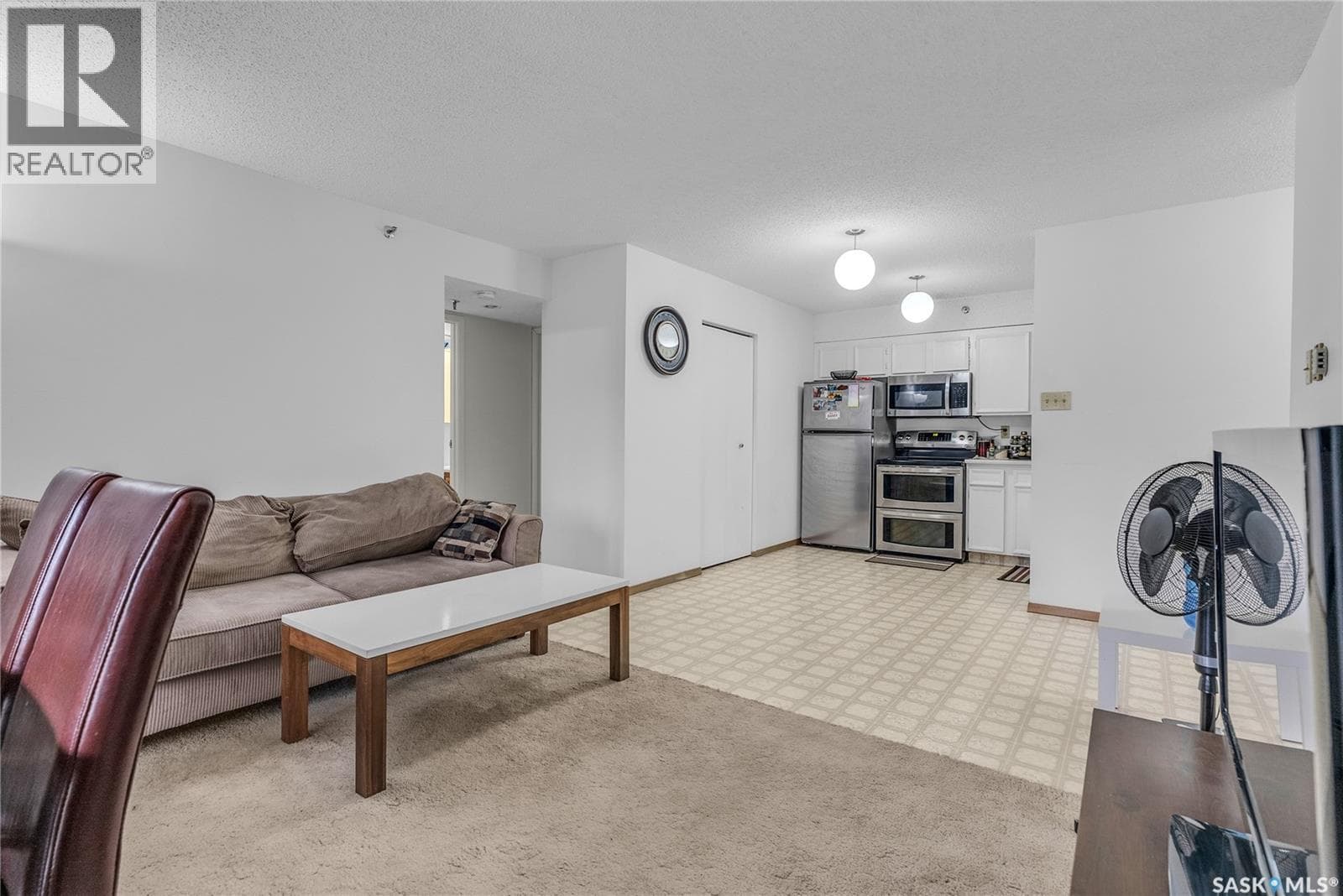 305 405 5th AVENUE N photo 12
