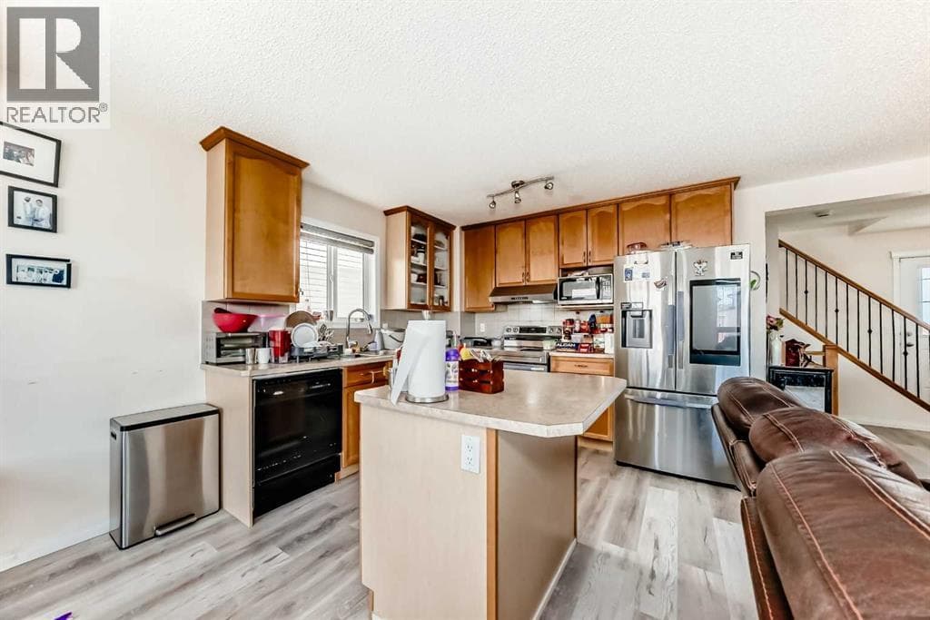 151 COVEPARK Green NE photo 7