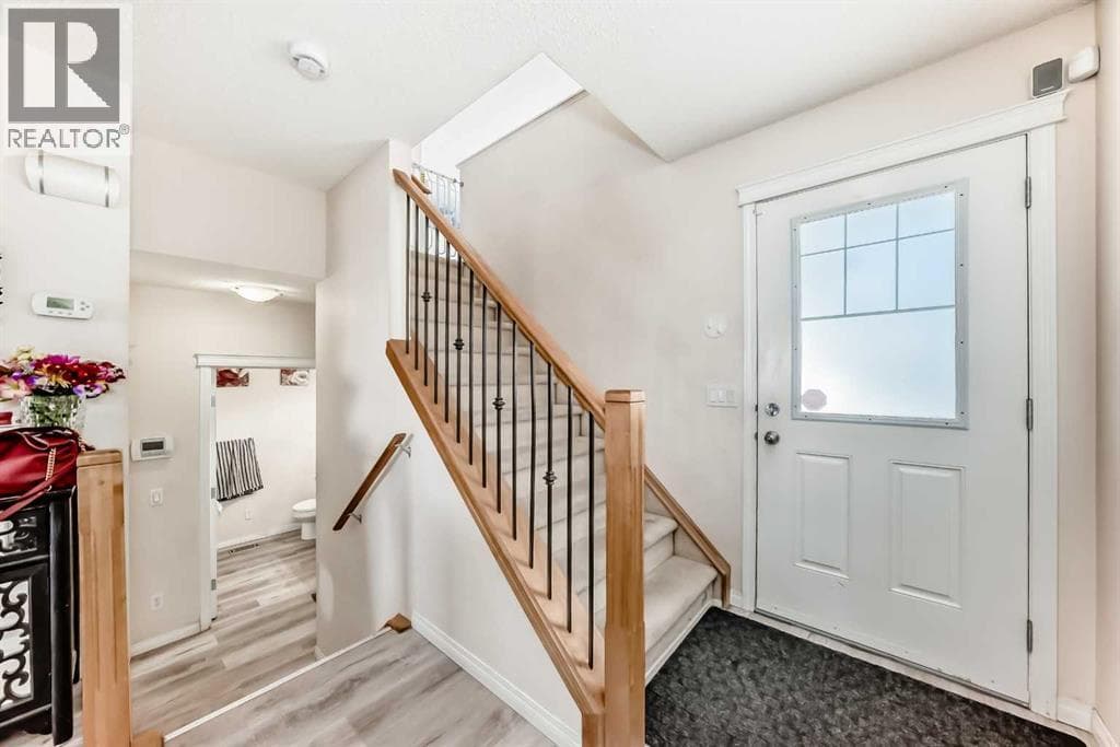 151 COVEPARK Green NE photo 6
