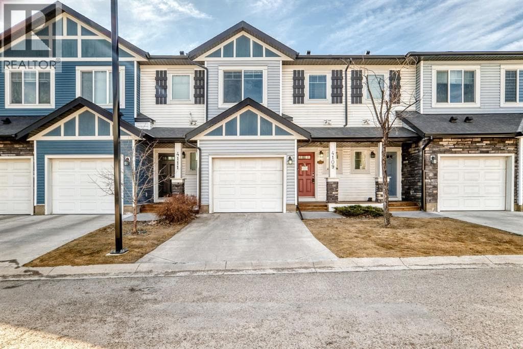 3 bed 3 bath single family at 4109, 333 Taralake Way NE — $460,000