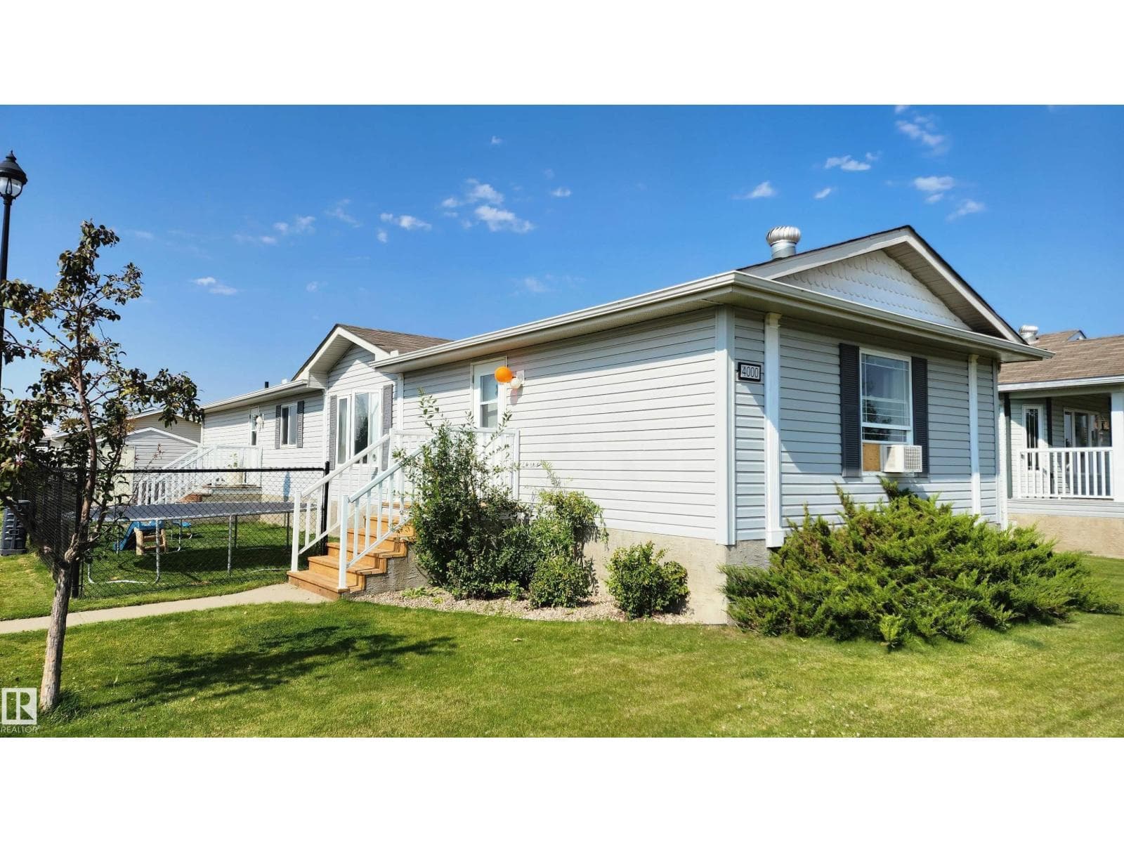 3 bed 2 bath single family at 4000 Aspen WY — $195,000