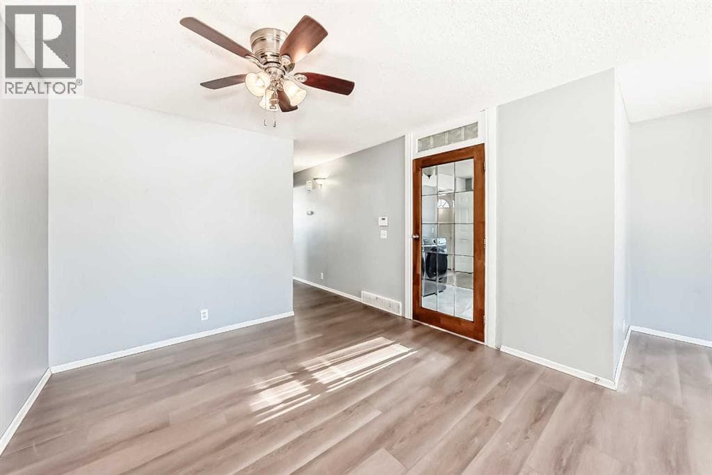 63 Falshire Place NE photo 10