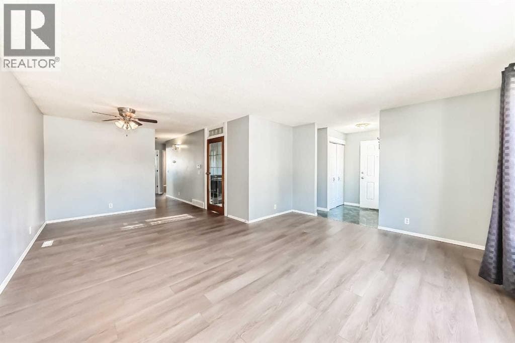 63 Falshire Place NE photo 6