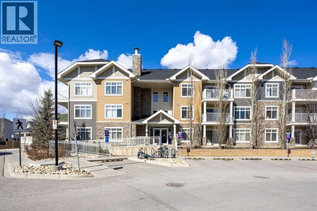 2 bed 2 bath single family at 5209, 155 Skyview Ranch Way NE — $285,000