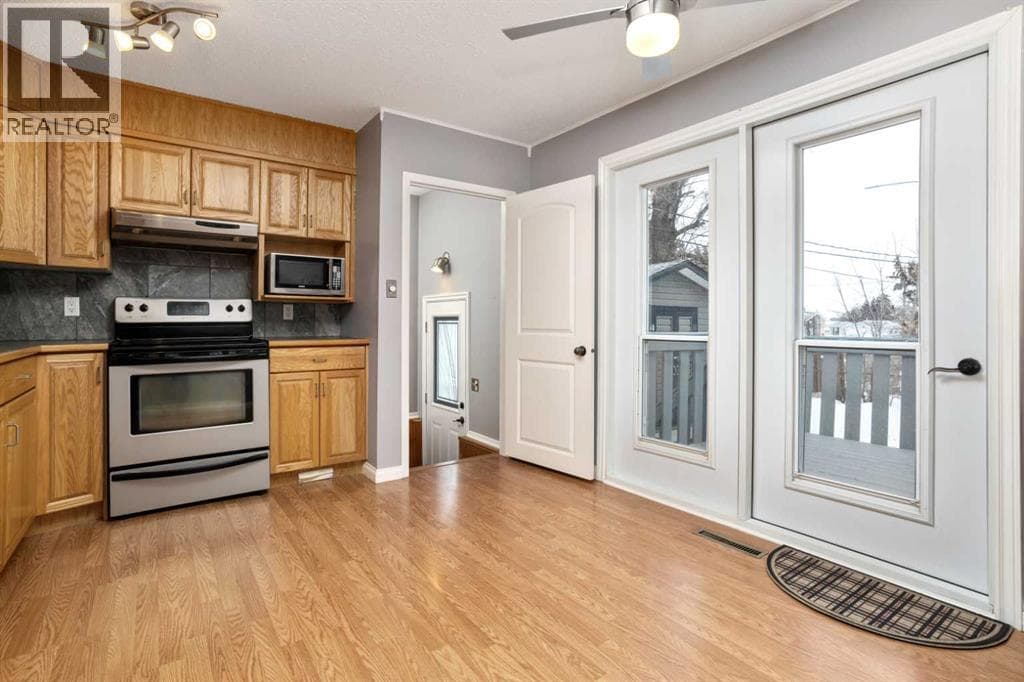 5218 53A Avenue photo 5