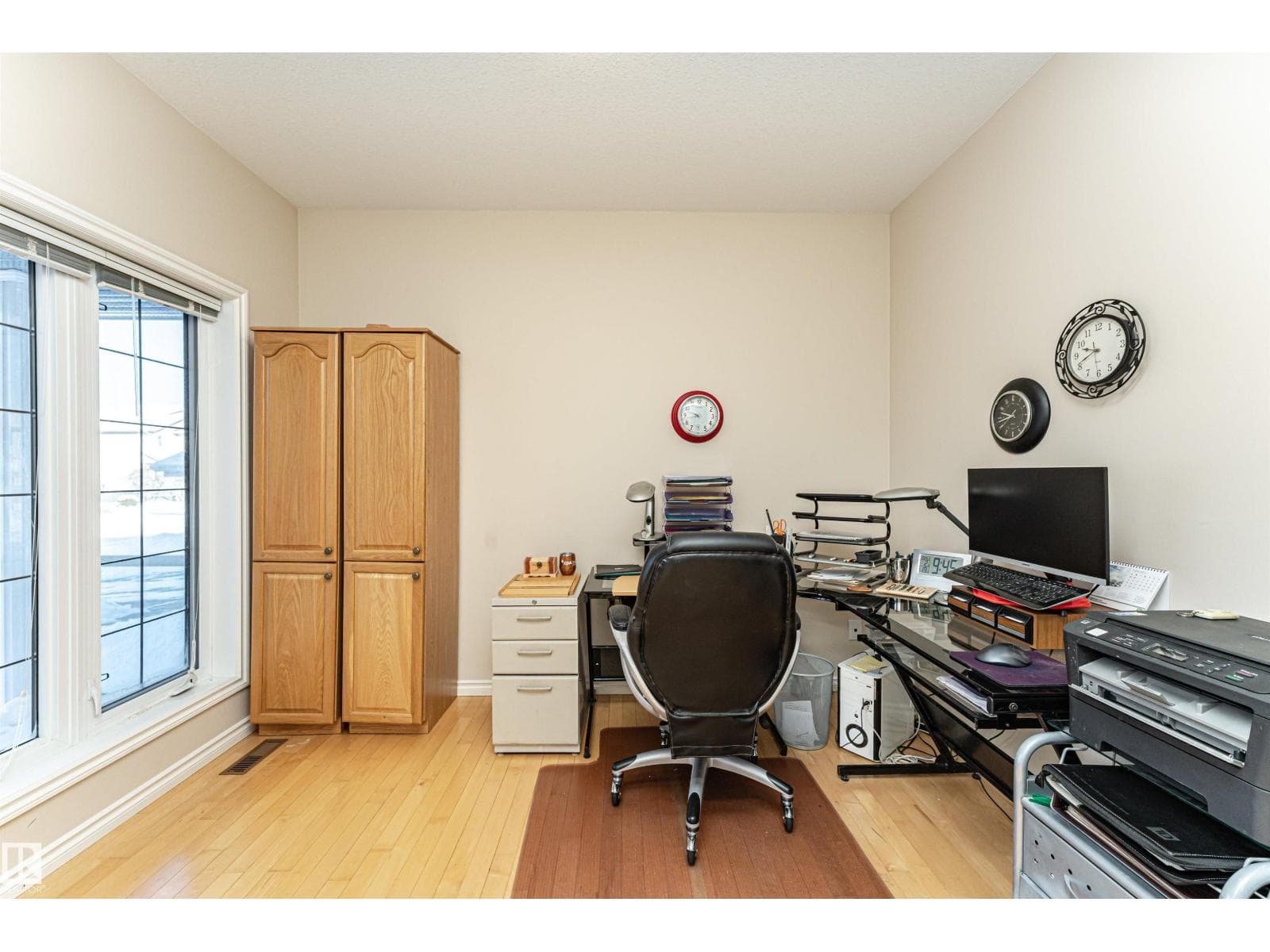 1915 126 ST SW photo 8