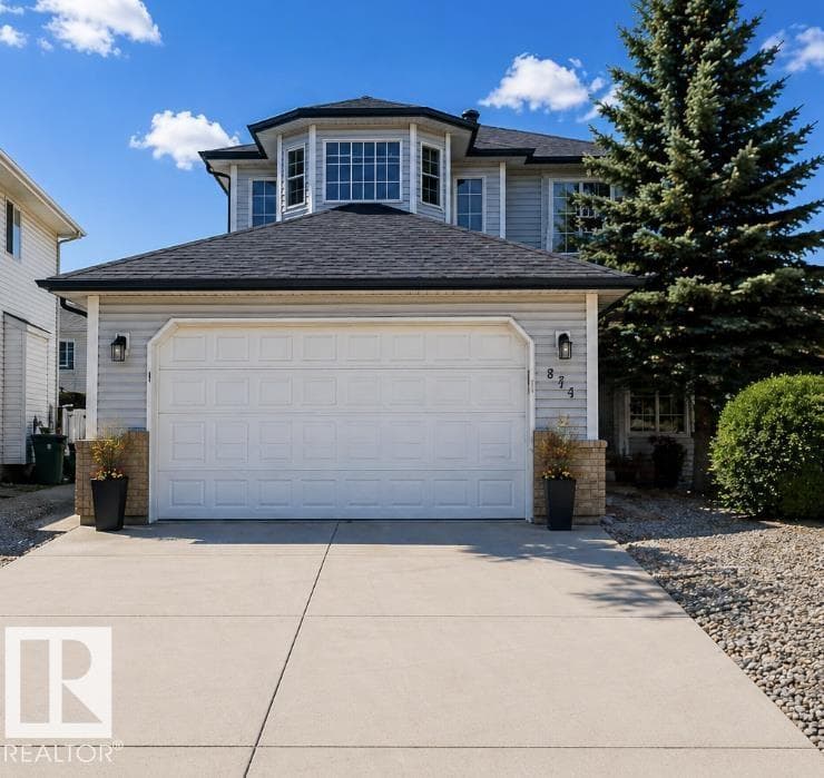874 RYAN PL NW photo 2