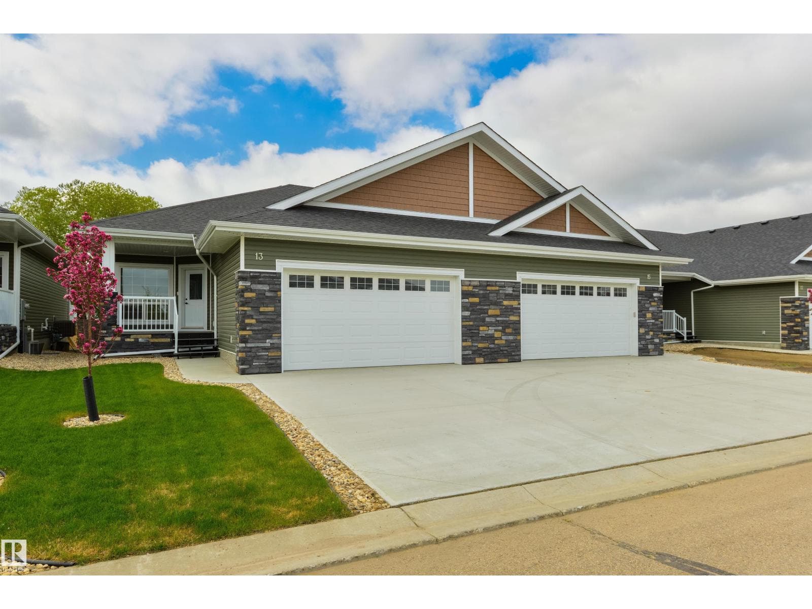 2 bed 3 bath single family at #13 1005 CALAHOO RD — $719,900