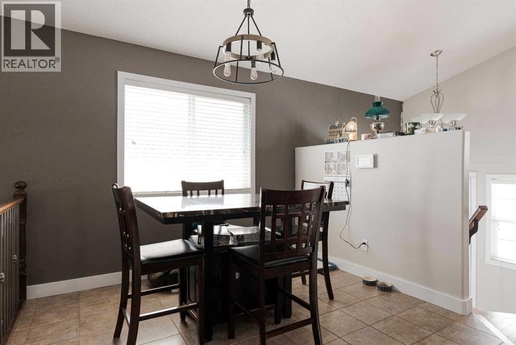 105 Elderberry Street photo 11
