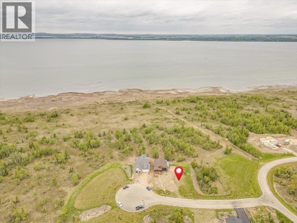 799 Springside Close photo 3