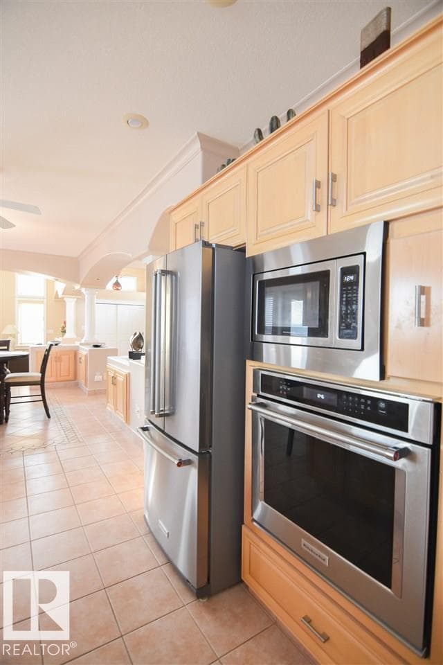 16115 57 ST NW photo 10