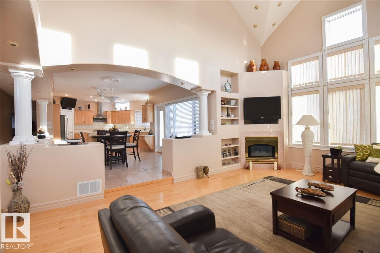 16115 57 ST NW photo 5