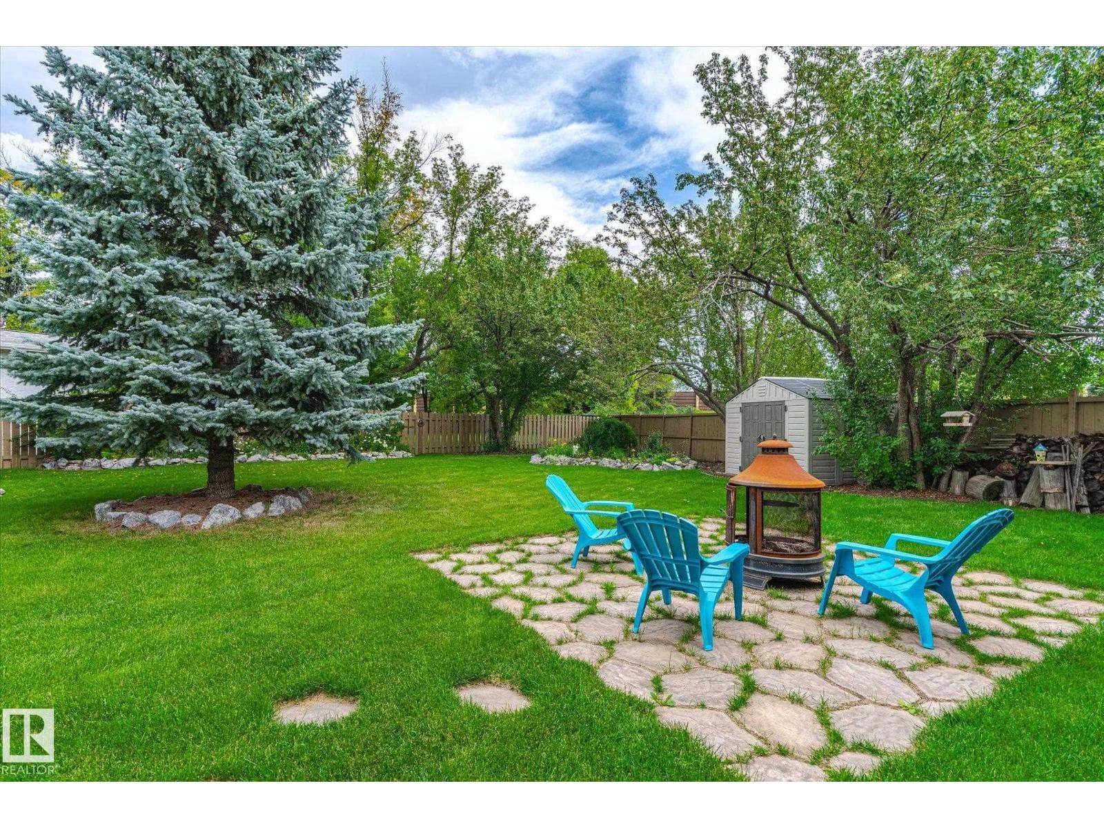 10339 36A AV NW photo 10