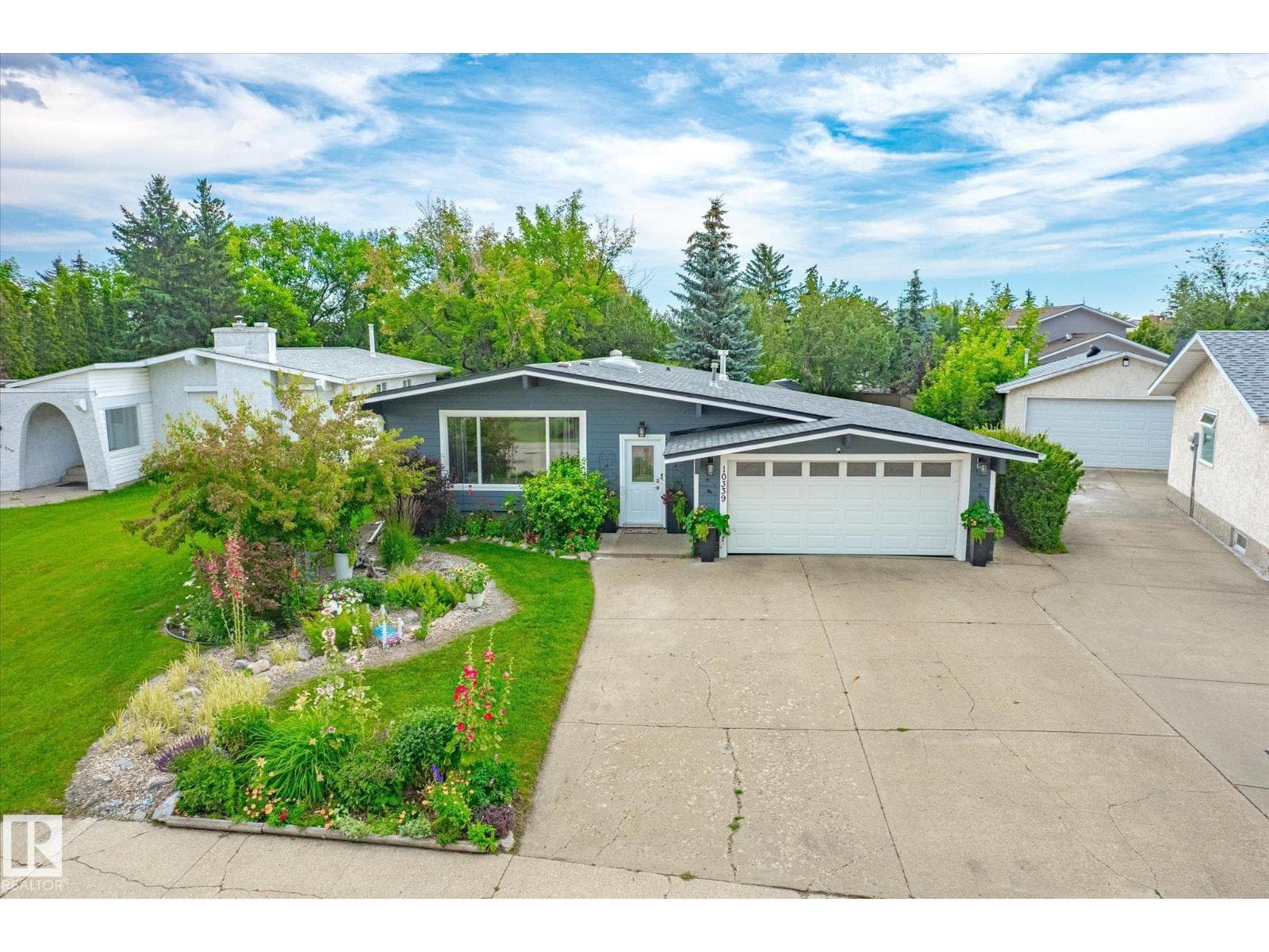10339 36A AV NW photo 2