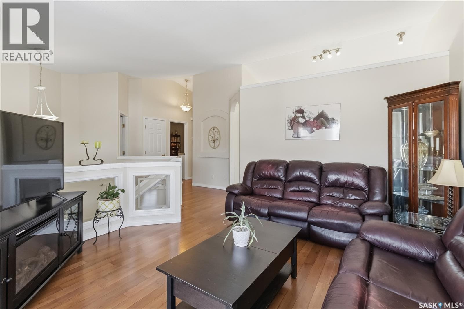 414 Adaskin COVE — photo 4