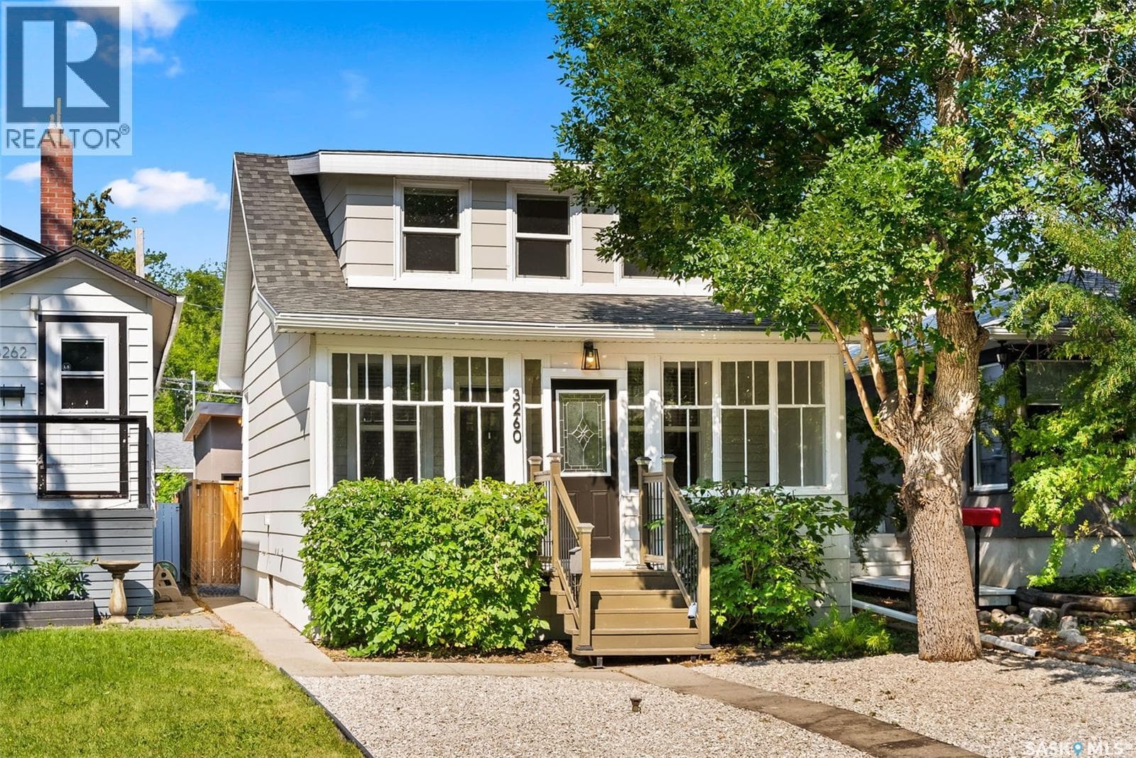 3260 Angus STREET