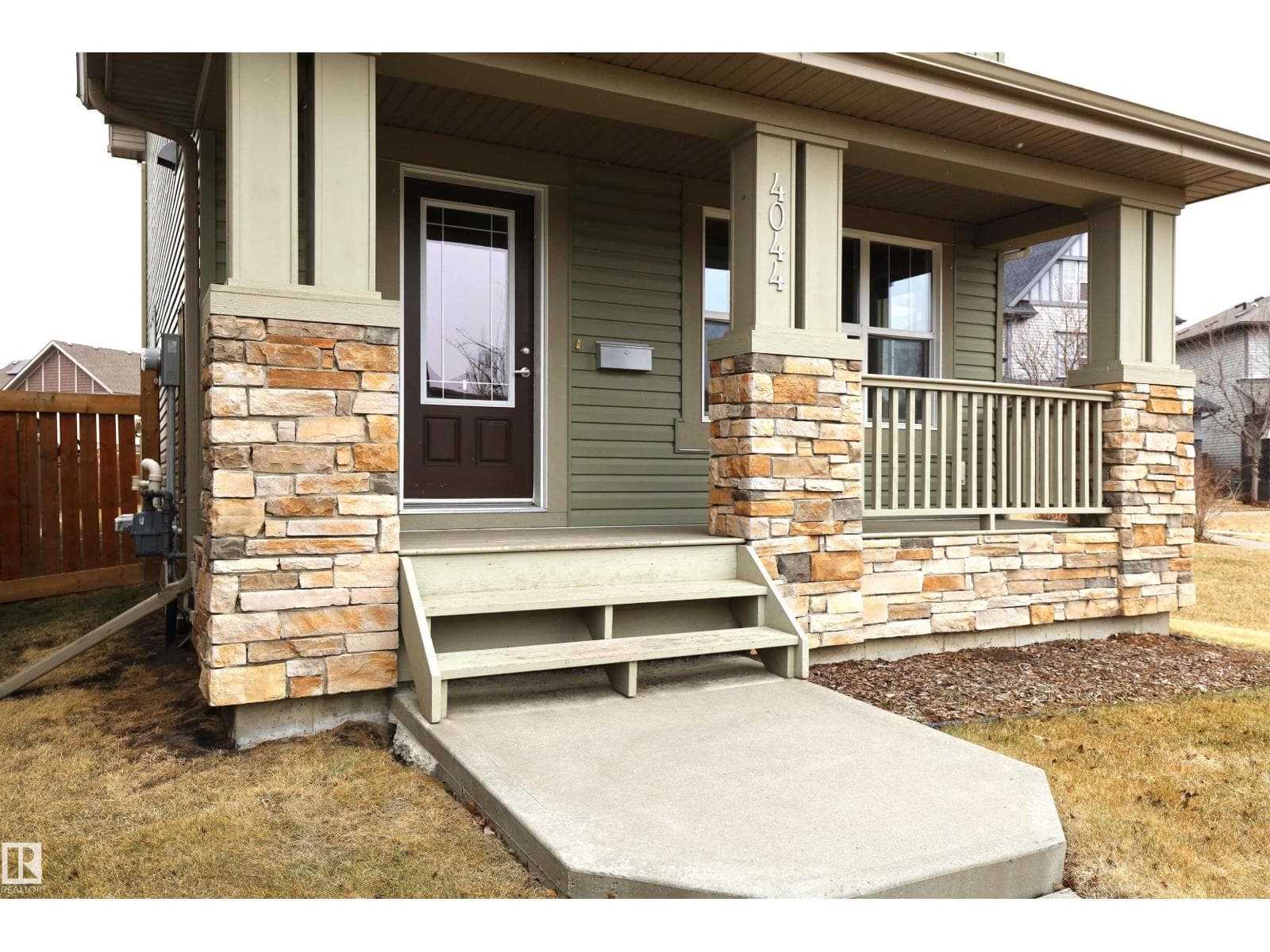 4044 ALEXANDER WY SW — photo 3