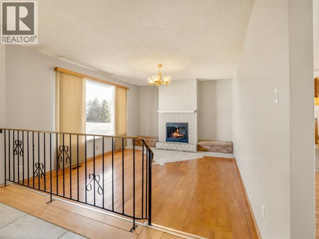 450 4 Avenue E photo 4