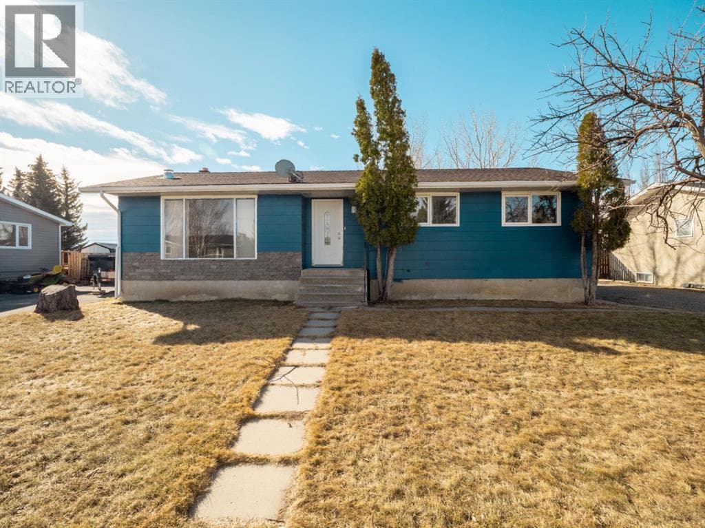 5 bed 3 bath single family at 450 4 Avenue E — $289,000