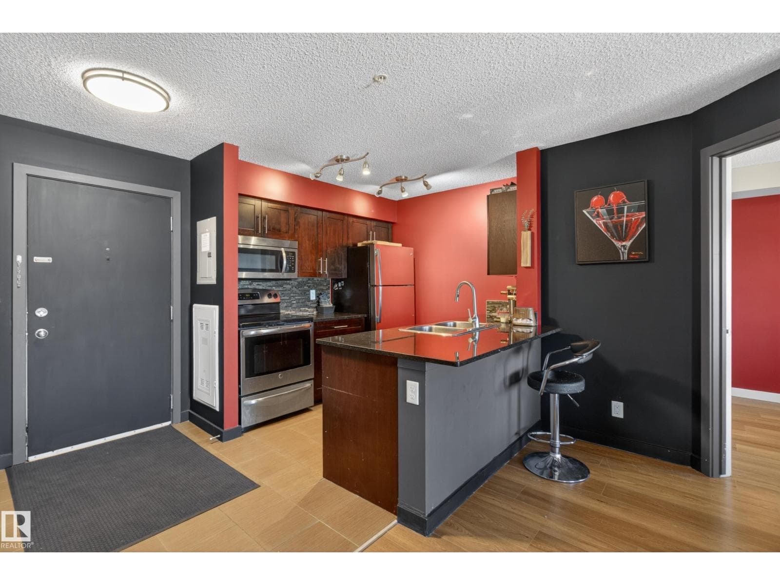 #308 12045 22 AV SW — photo 5