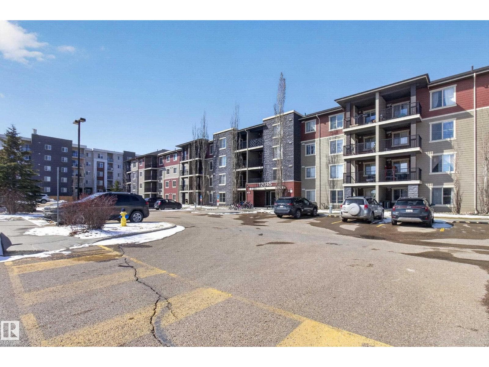 #308 12045 22 AV SW — photo 3