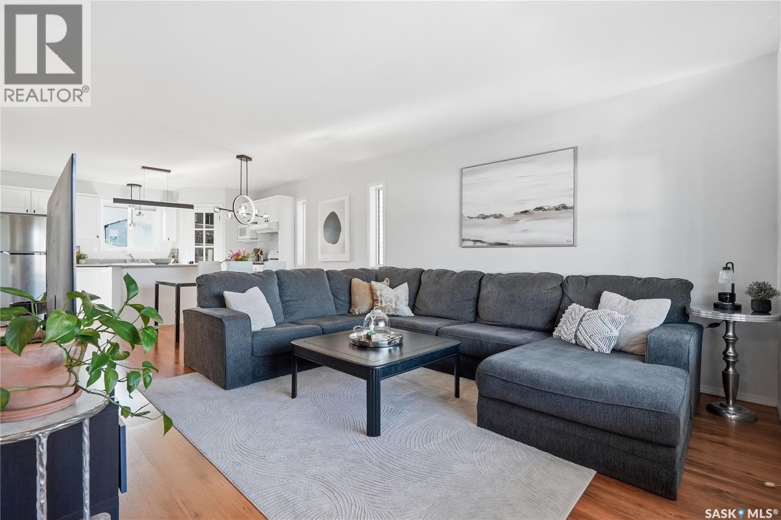719 Rutherford LANE — photo 3