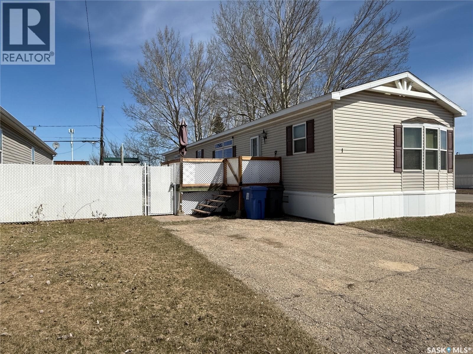 1 555 Dielschneider ROAD