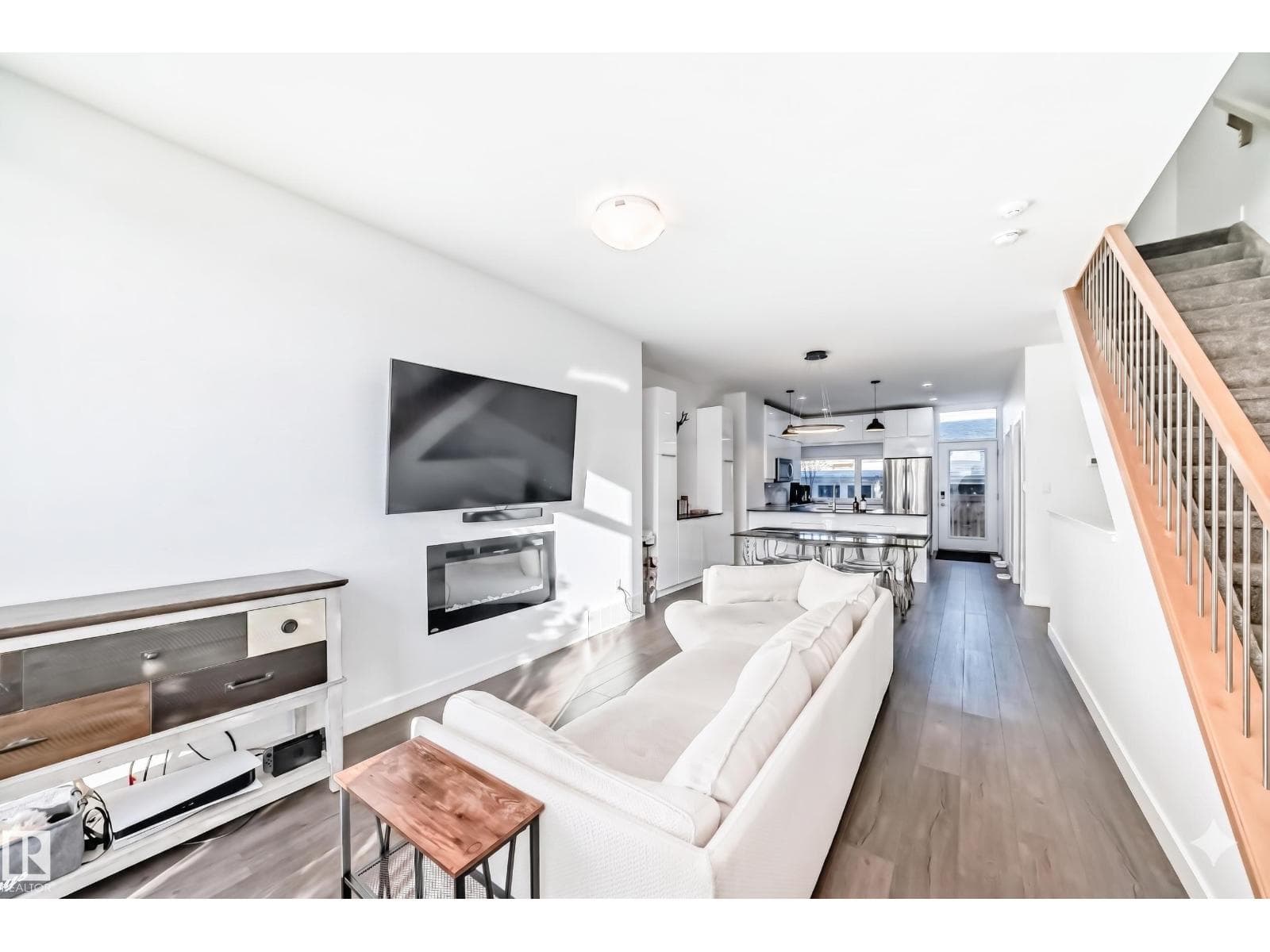 14812 98 AV NW — photo 4
