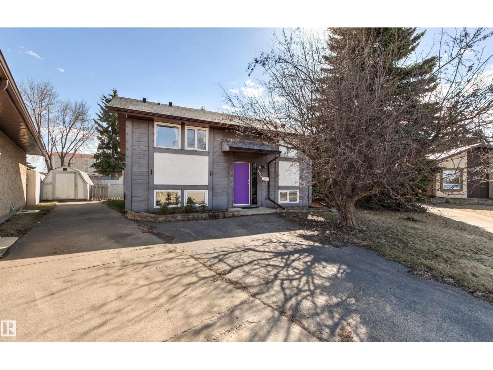 106 WESTGLEN CR