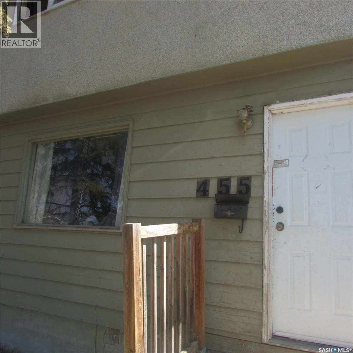 455 McIntosh STREET — photo 2