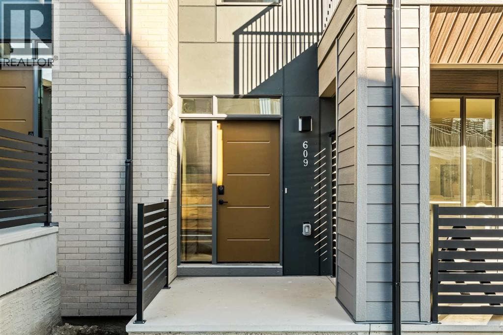 609 Sovereign Common SW — photo 2