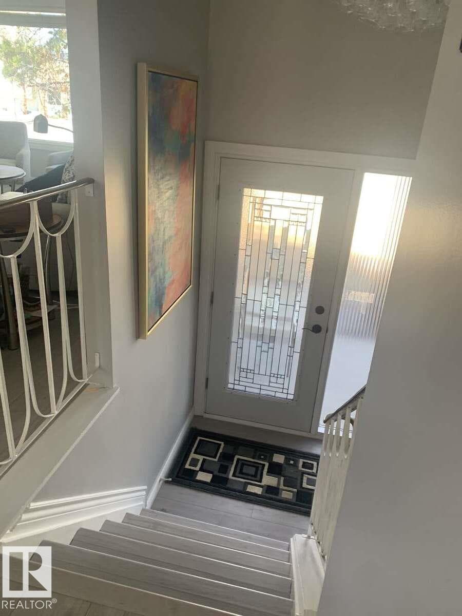 83 Lorraine CR — photo 3