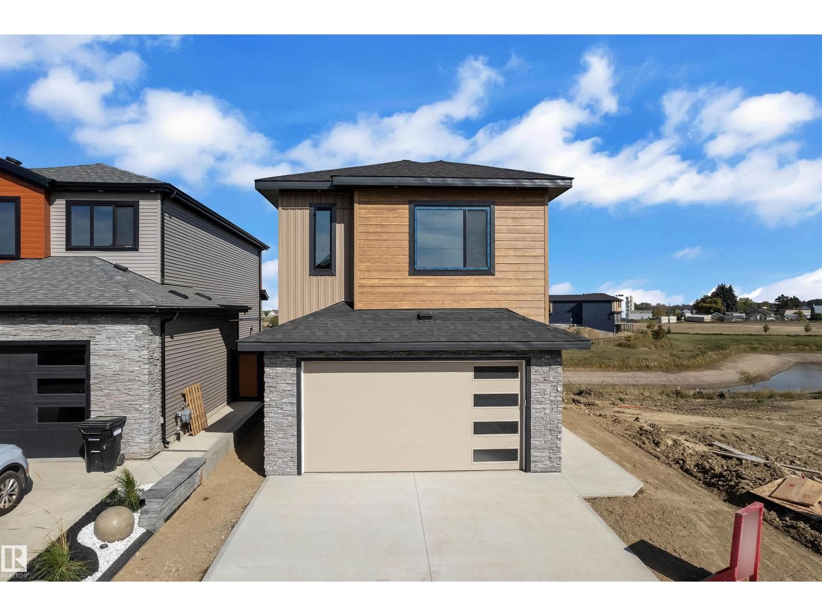 30 TILIA PL