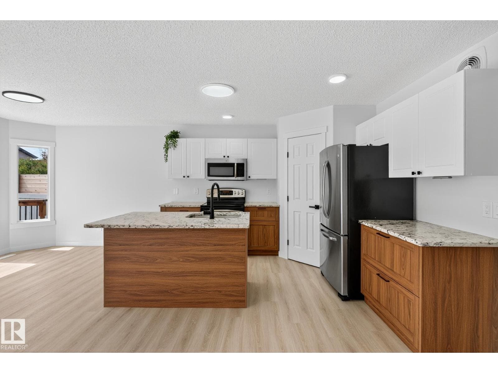 168 WARD CR NW — photo 5