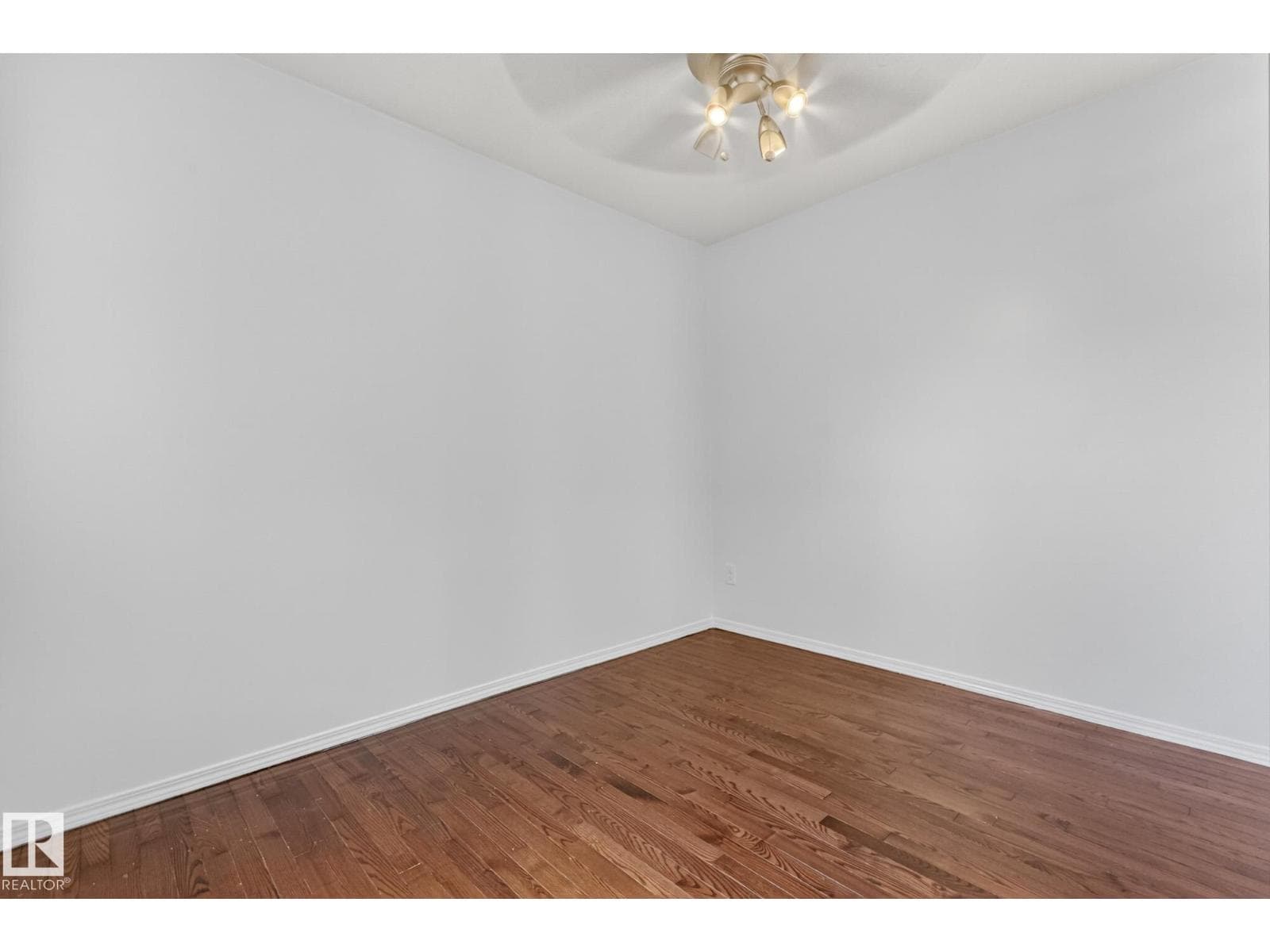 18625 66 AV NW — photo 5