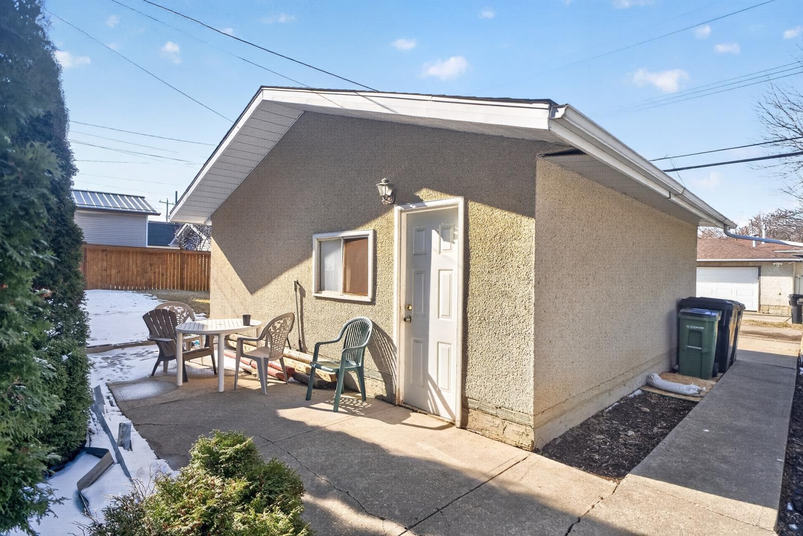 9732 75 Ave NW, Edmonton, AB T6E 1H8, Canada — photo 3