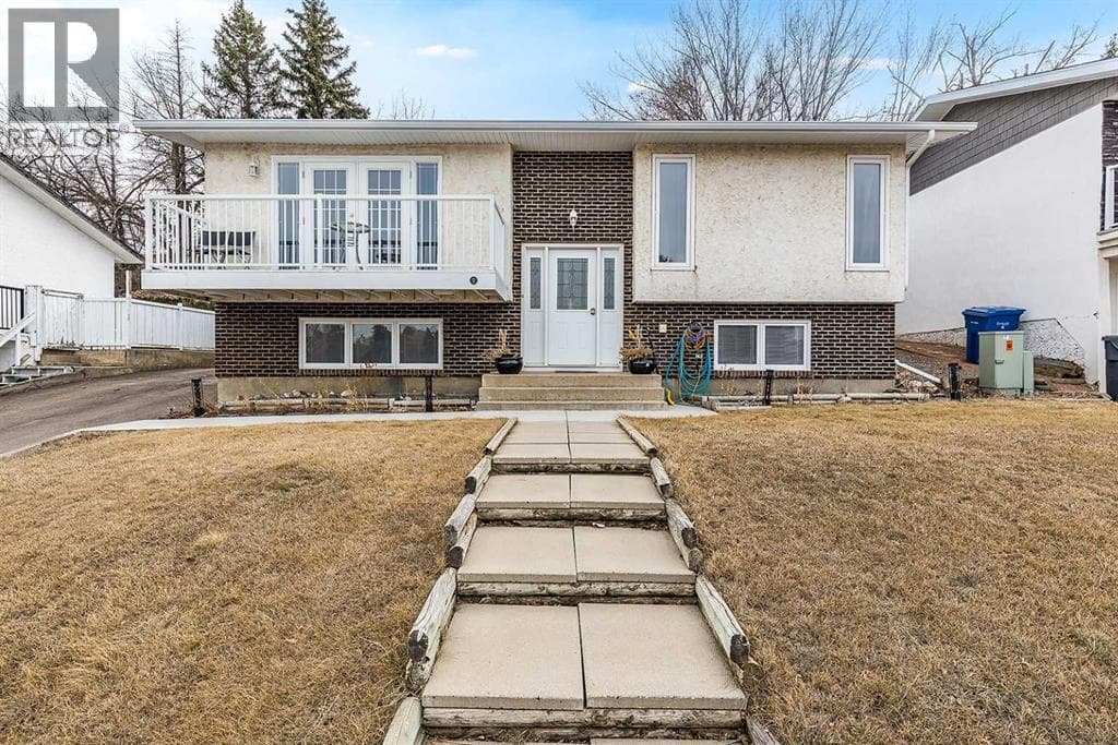 7 Valleyview Drive SW — photo 2