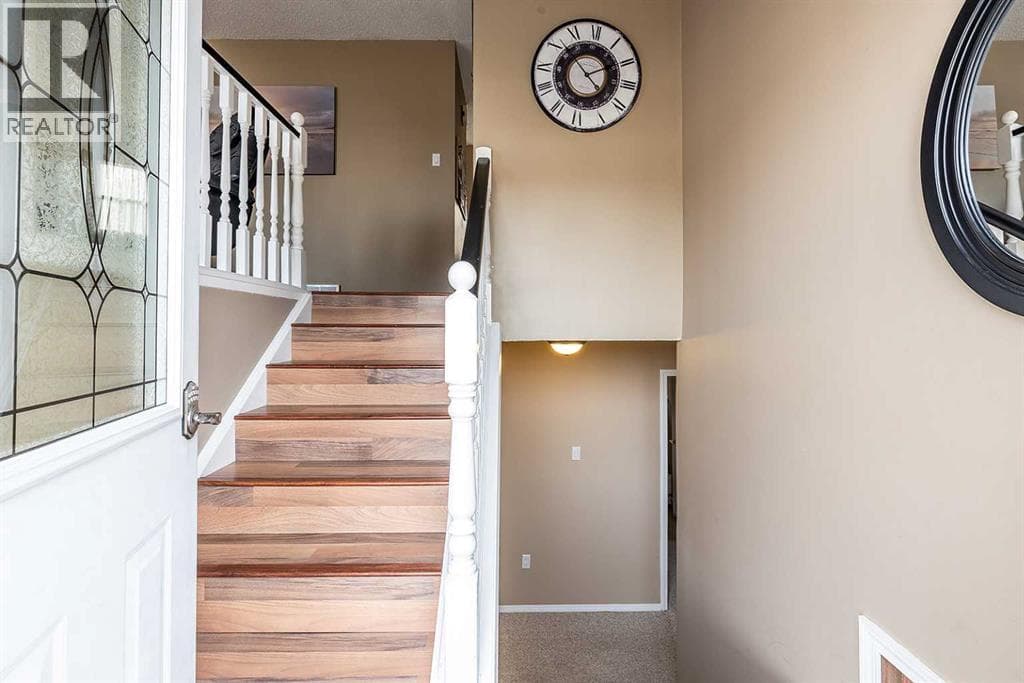 7 Valleyview Drive SW — photo 5