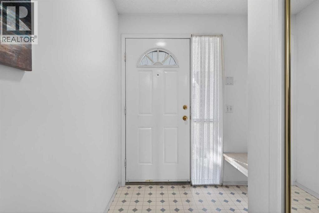 320 Sierra Morena Green SW — photo 4